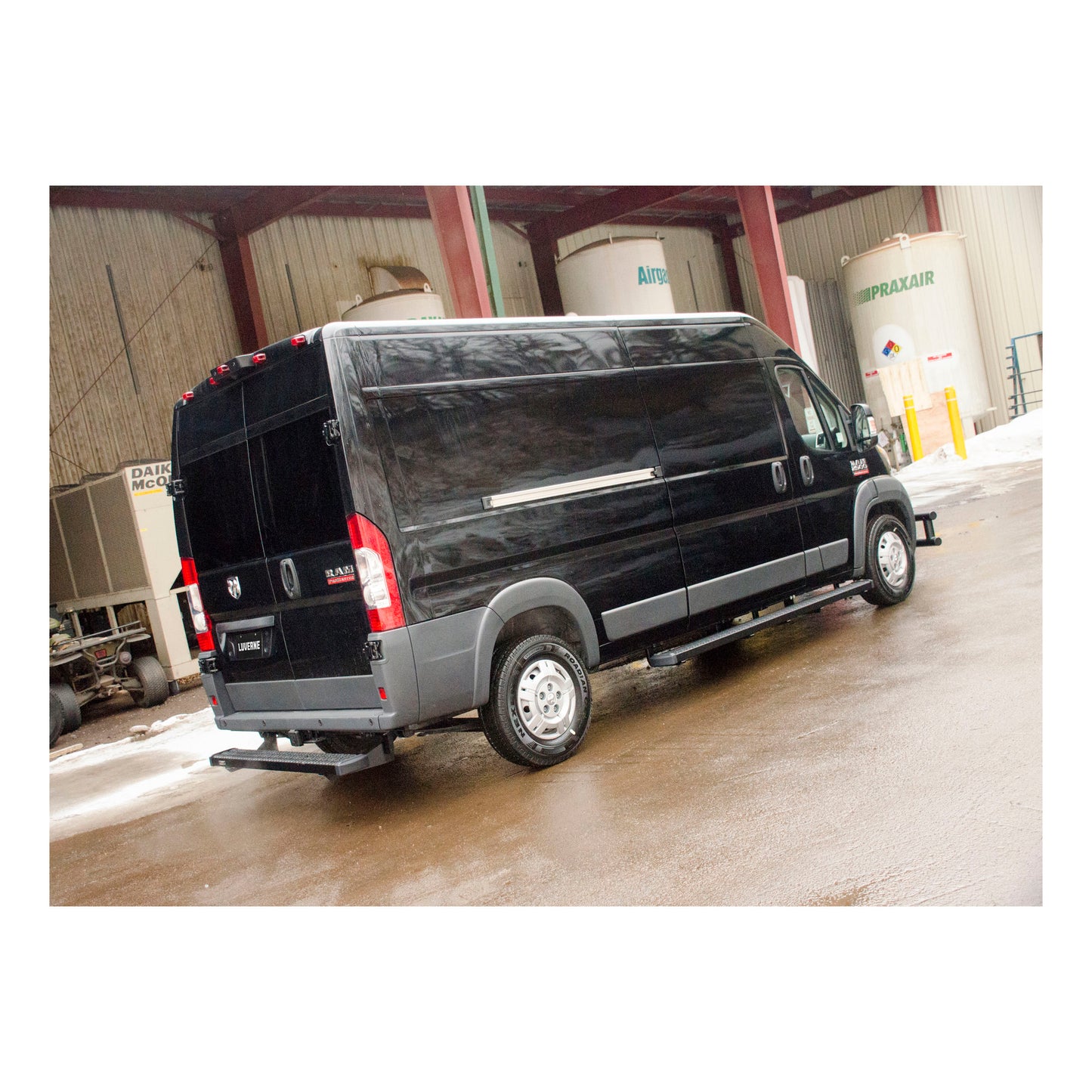 Luverne Grip Step 7" x 54" Black Aluminum Rear Step Select Ram ProMaster Model 415254-401478