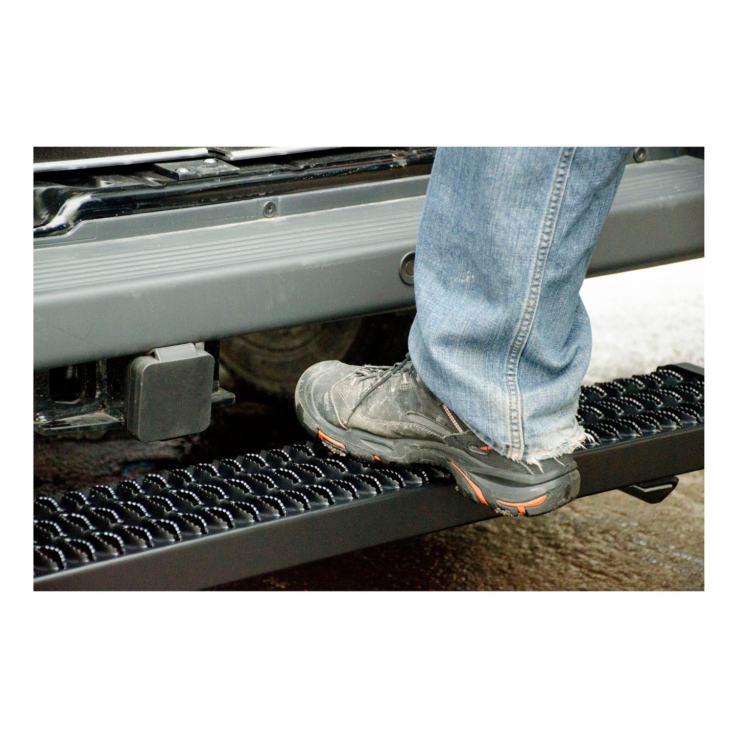 Luverne Grip Step 7" x 54" Black Aluminum Rear Step Select Ram ProMaster Model 415254-401478