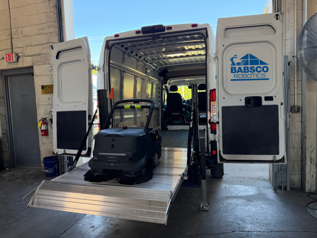 Van Liftgate – Removable Hitch-Mounted Liftgate for Cargo Vans